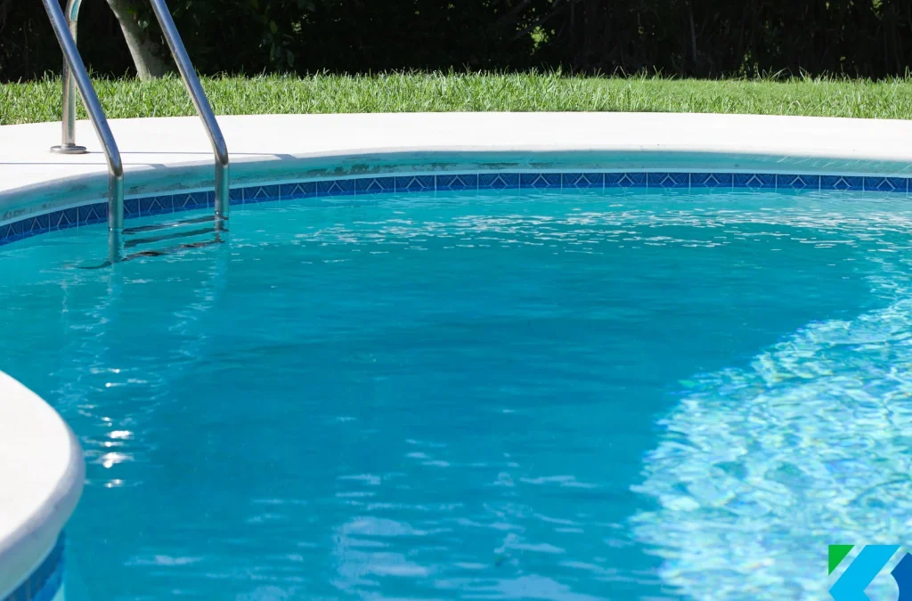 Saltwater vs. Chlorine Pools: Pros and Cons for Your Backyard Oasis