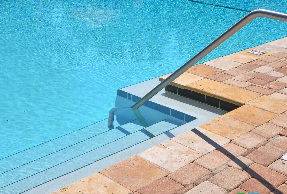 Saltwater vs. Chlorine Pools: Pros and Cons for Your Backyard Oasis